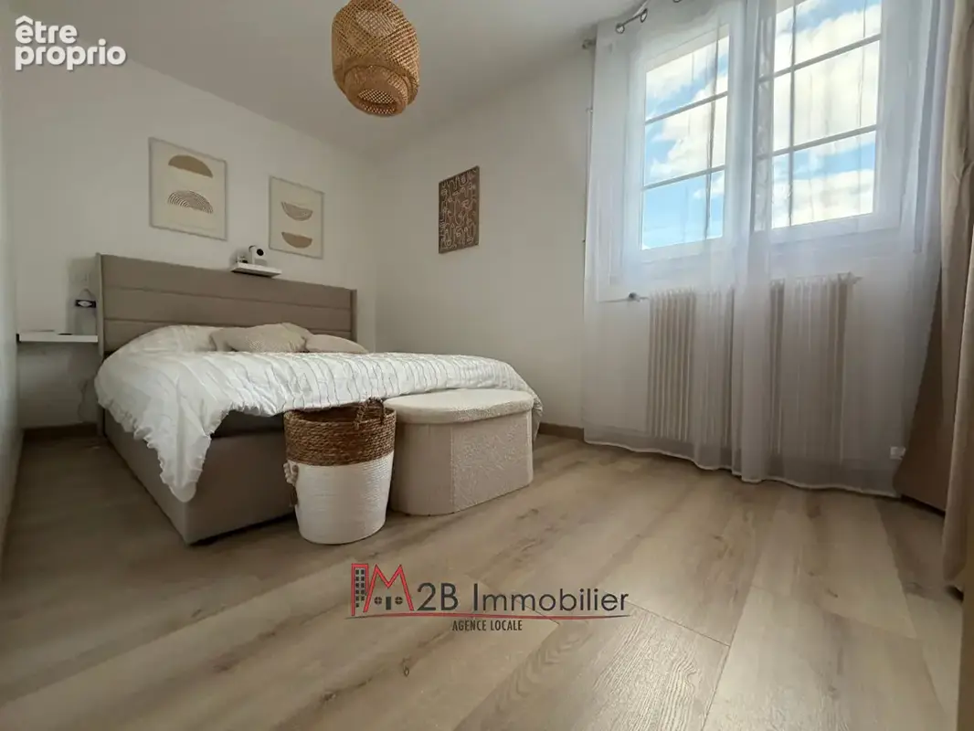 Plain pied renovee avec dependances - photo 6