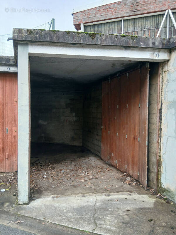 Parking à SAINTE-GENEVIEVE-DES-BOIS