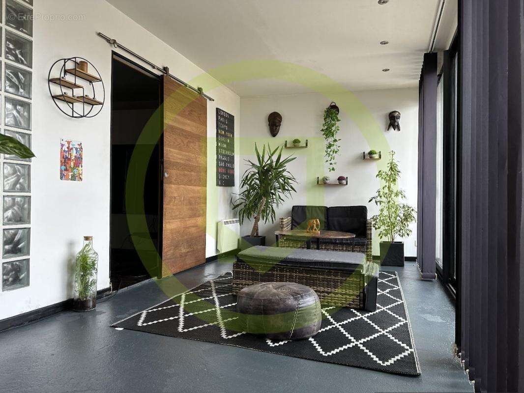 Maison à CIRES-LES-MELLO