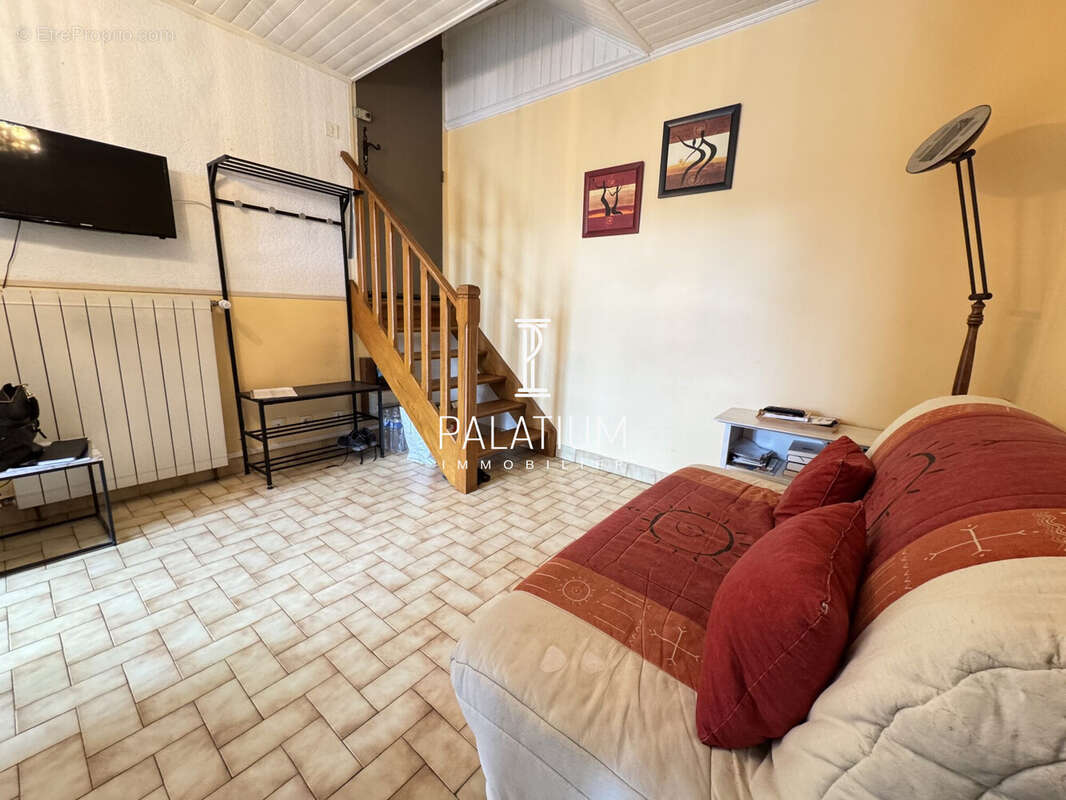 Appartement à GREOUX-LES-BAINS