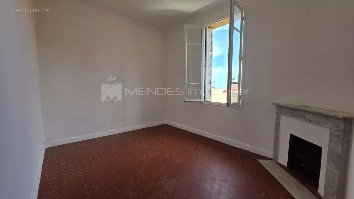 2 pieces ideal locatif dernier etage a beausoleil - photo 3
