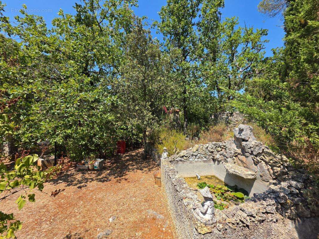 Maison provençale avec jardin et garages à vendre à brignoles - photo 12