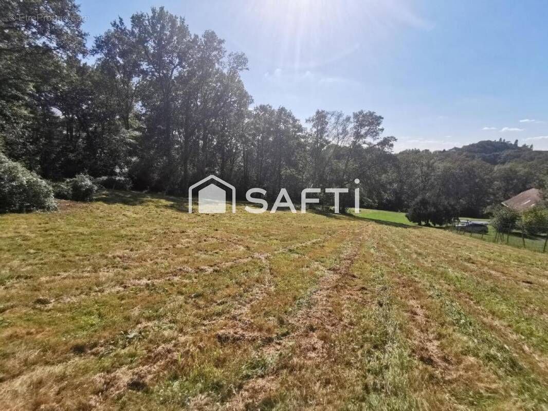 Photo 1 - Terrain à BUROS
