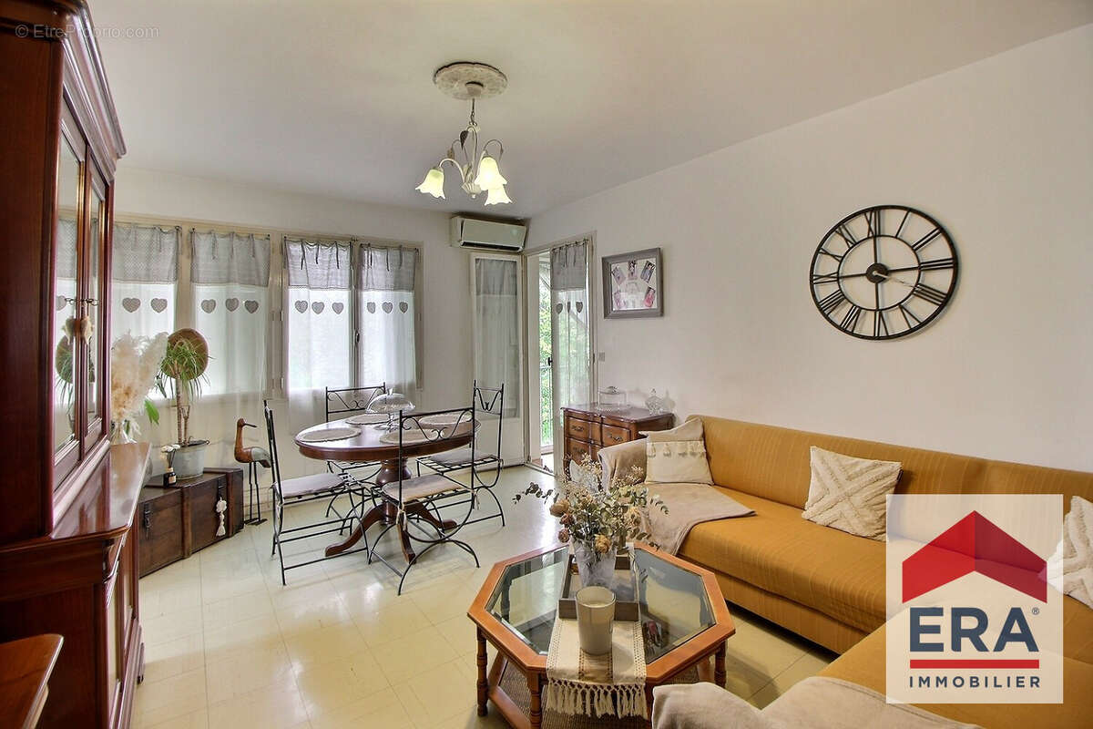 Appartement à PIERRELATTE