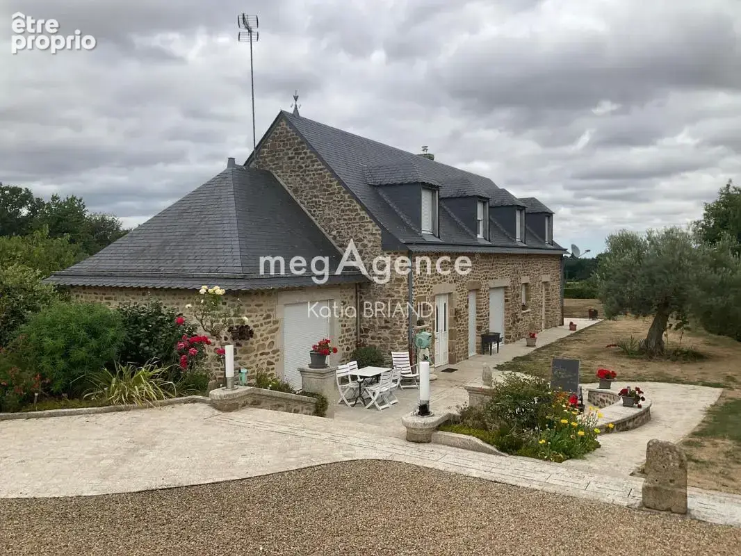 Photo Maison à Saint-Thomas-De-Courceriers au prix de 336 000€