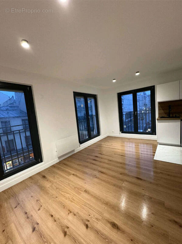 Appartement à PARIS-12E