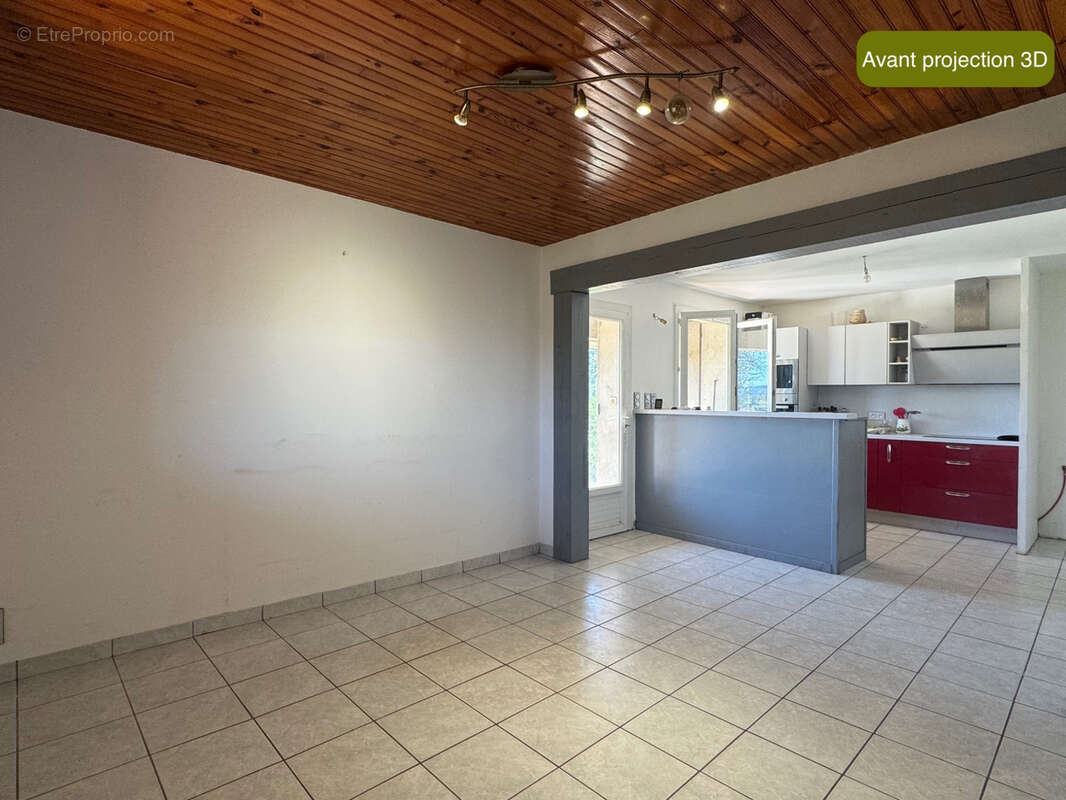 Maison à MONTBOUCHER-SUR-JABRON