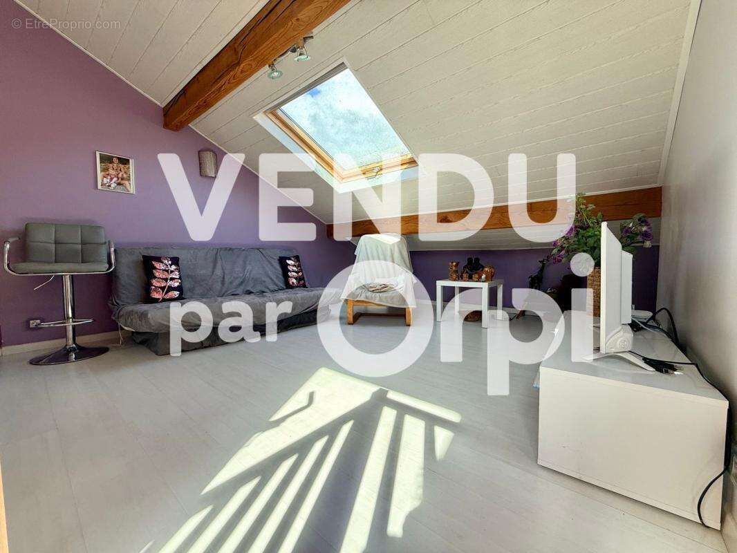 Maison à LA TERRASSE