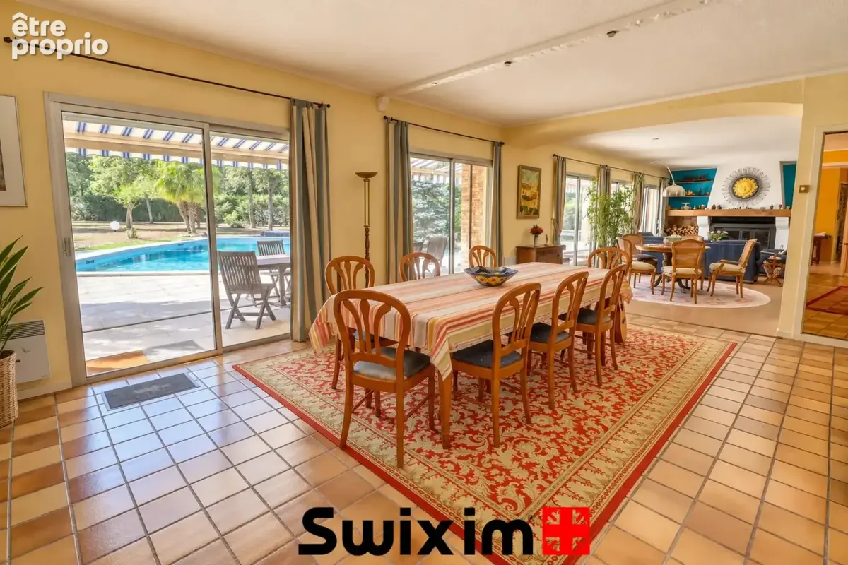 Propriété d'inspiration californienne – 325 m² habitables – Parc de 9 000 m² - photo 3