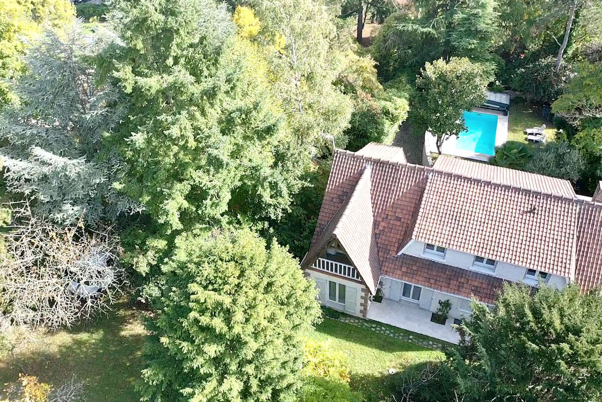 Maison à VILLIERS-SUR-ORGE