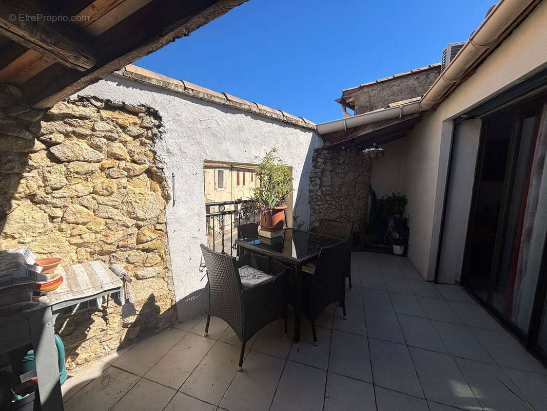 Appartement à COURSAN