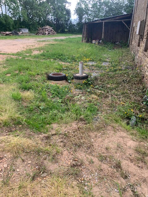 Maison à MONTREUIL-POULAY