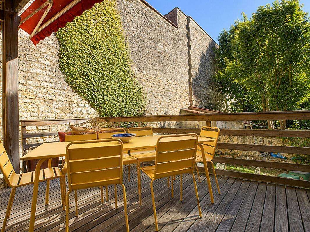 Vente maison 210 m2 BORDEAUX (33300) - photo 2