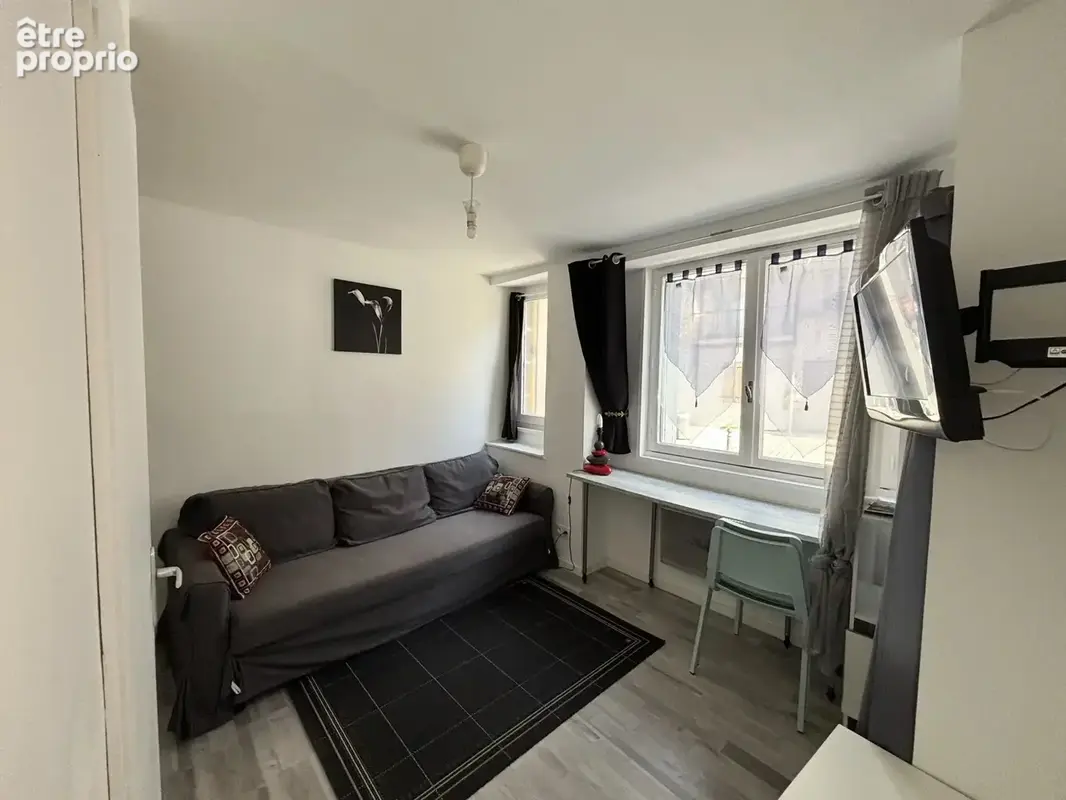 Clermont-Ferrand Hypercentre : Immeuble de rapport - 5 appartements et caves - photo 3