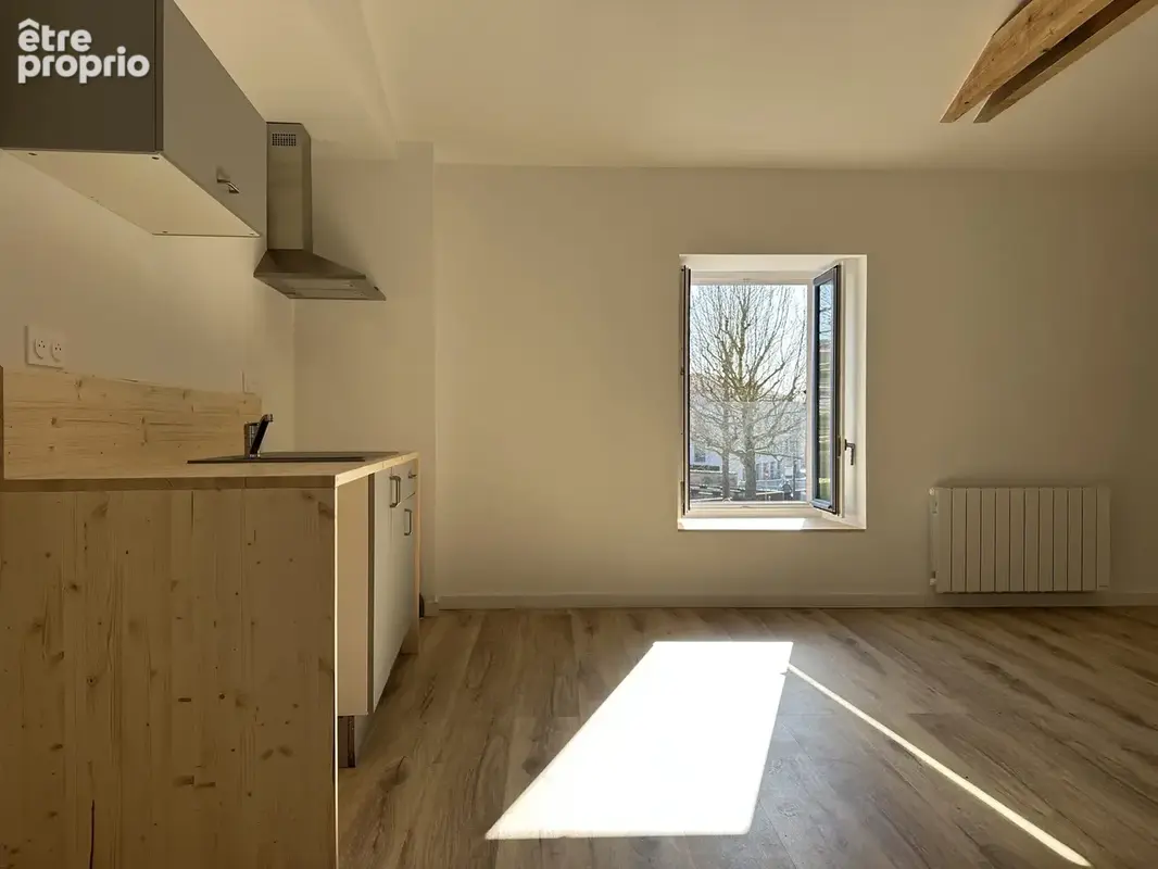 Appartement 4 pièces 87 m² à vendre à Beaujeu (69430) - photo 2