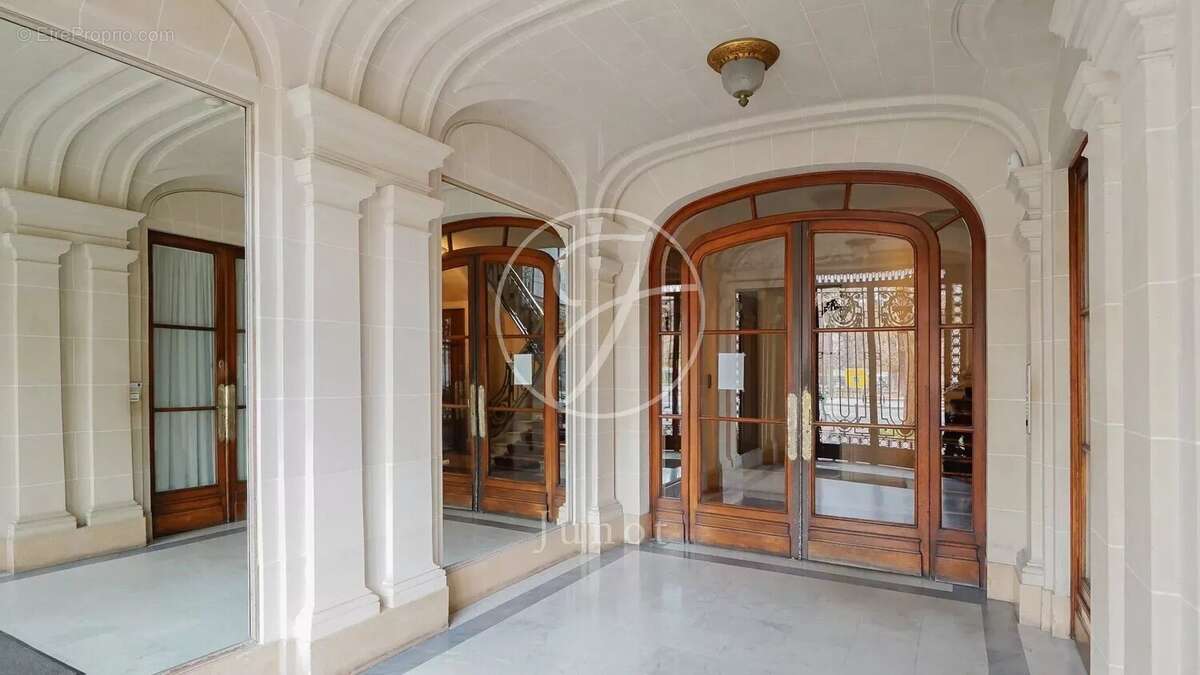 Appartement à PARIS-5E