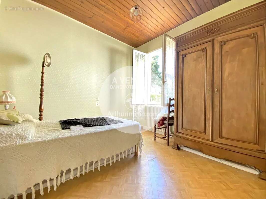 A deux pas du centre, petite maison de plain-pied à rénover/agrandir - photo 4