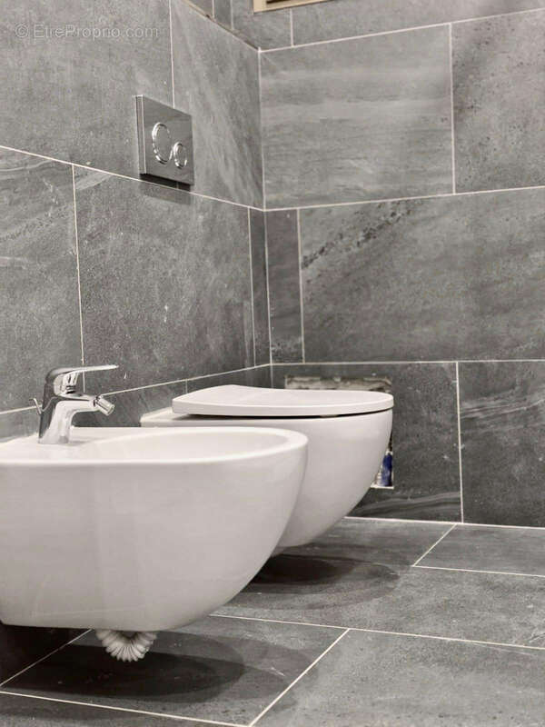 Appartement à ROQUEBRUNE-CAP-MARTIN