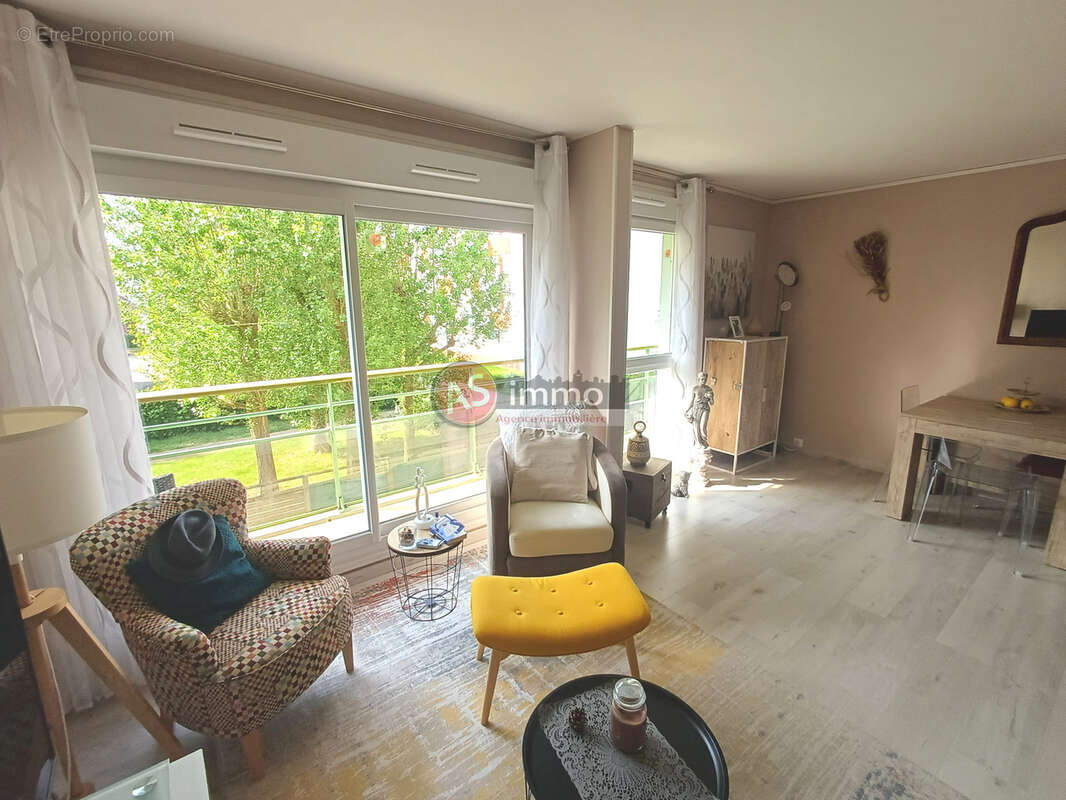 Appartement à GREGES