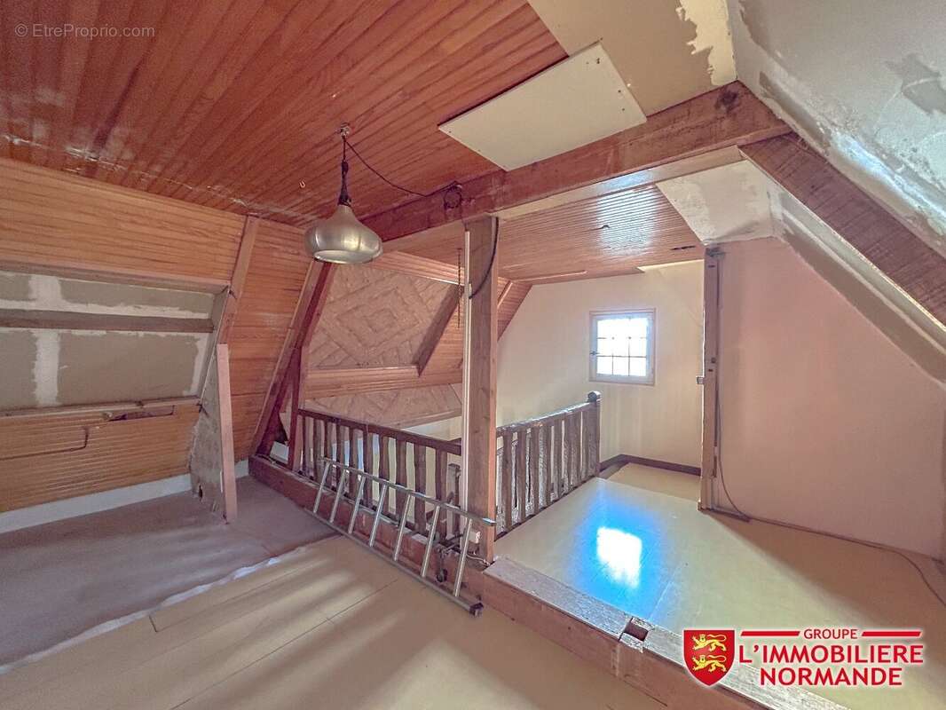 Maison à BENNECOURT