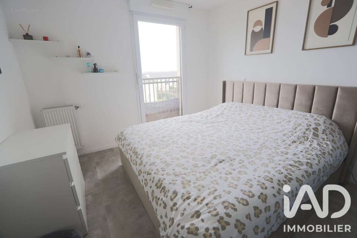 Photo 6 - Appartement à VERT-SAINT-DENIS