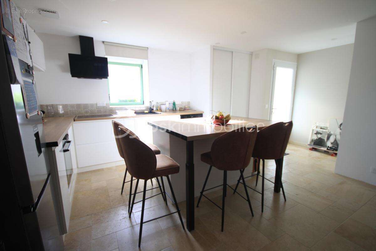 Maison à VAYRES-SUR-ESSONNE