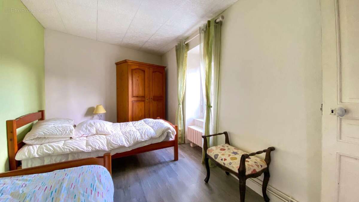 Maison à AIXE-SUR-VIENNE