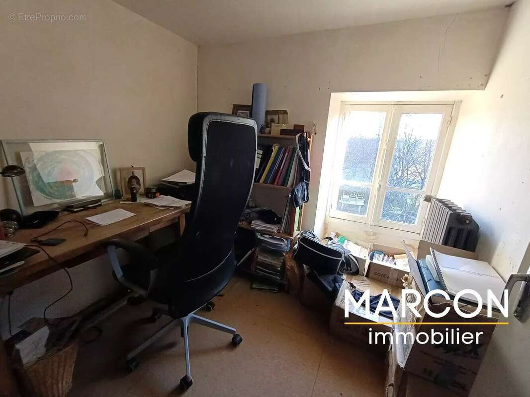 Maison à LE DONZEIL