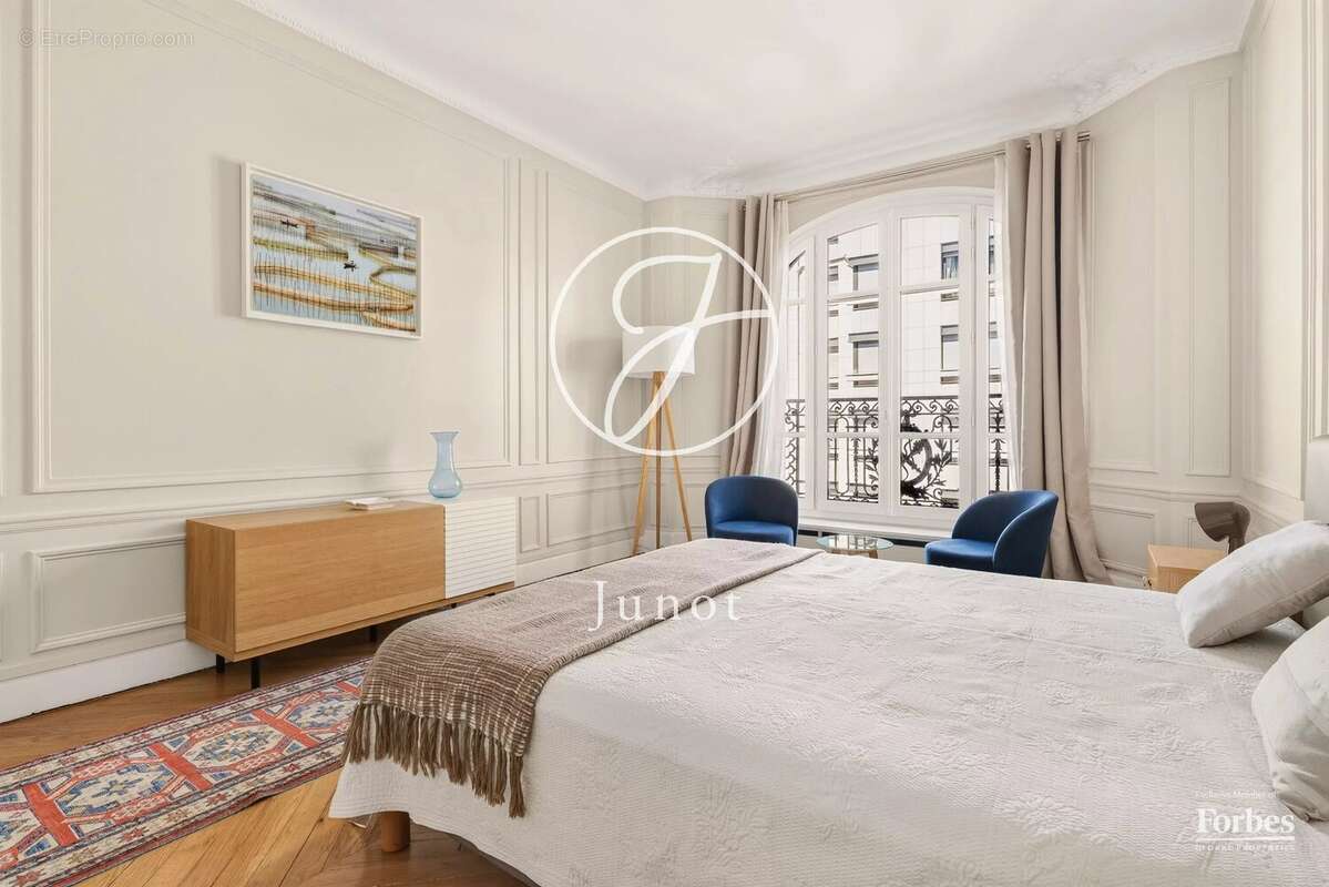 Paris 16e - AUTEUIL - Appartement - 4 pièces - 117,15m² Carrez - 2 chambres - photo 15