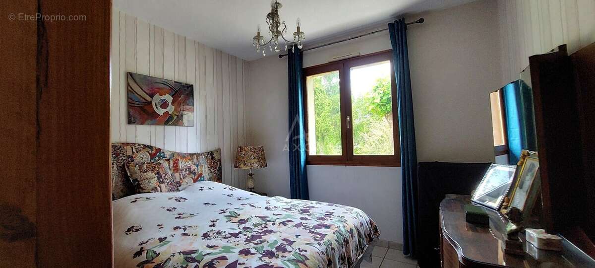 Maison à MILHAC-D&#039;AUBEROCHE