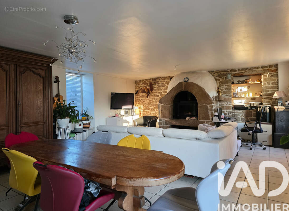 Maison 130 m² à Saint-Glen  - photo 2