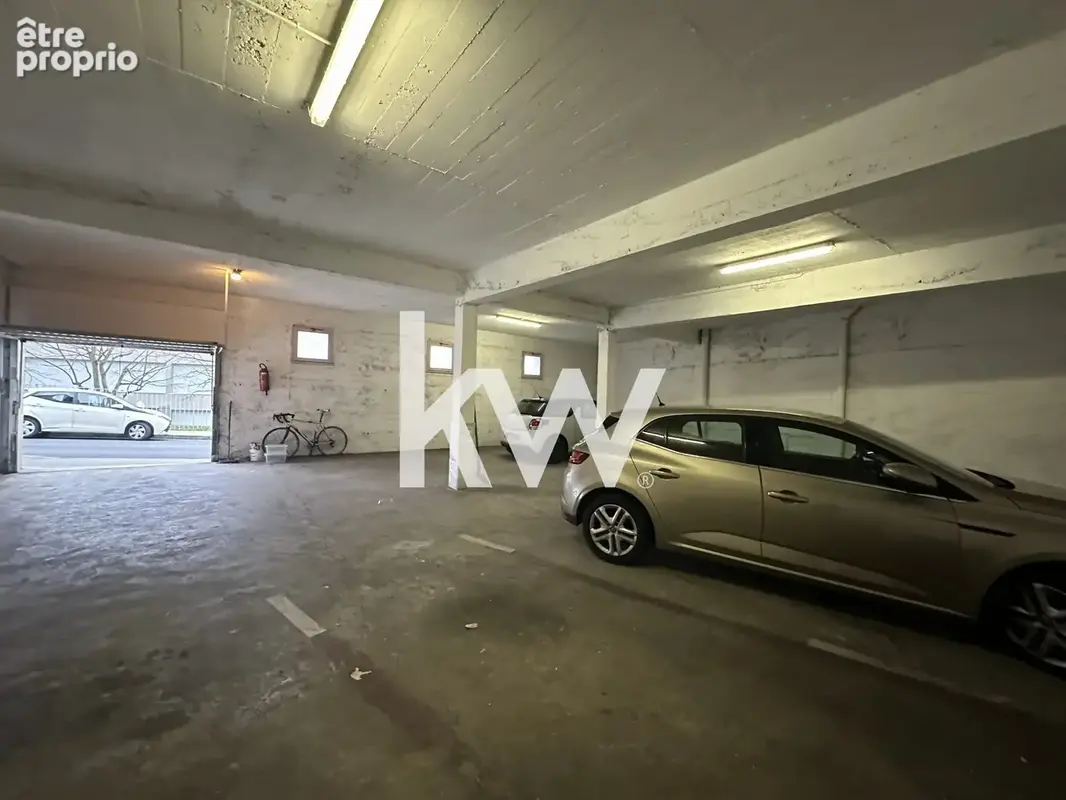 Parking à SAINT-ETIENNE