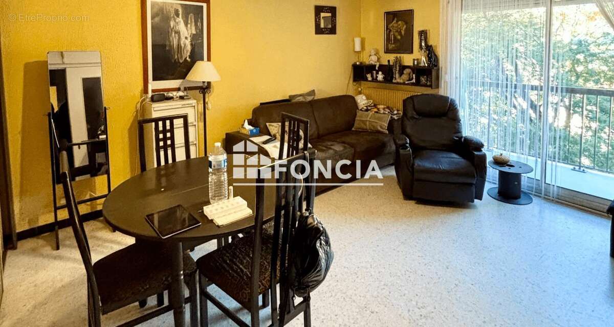 Appartement à MANDELIEU-LA-NAPOULE