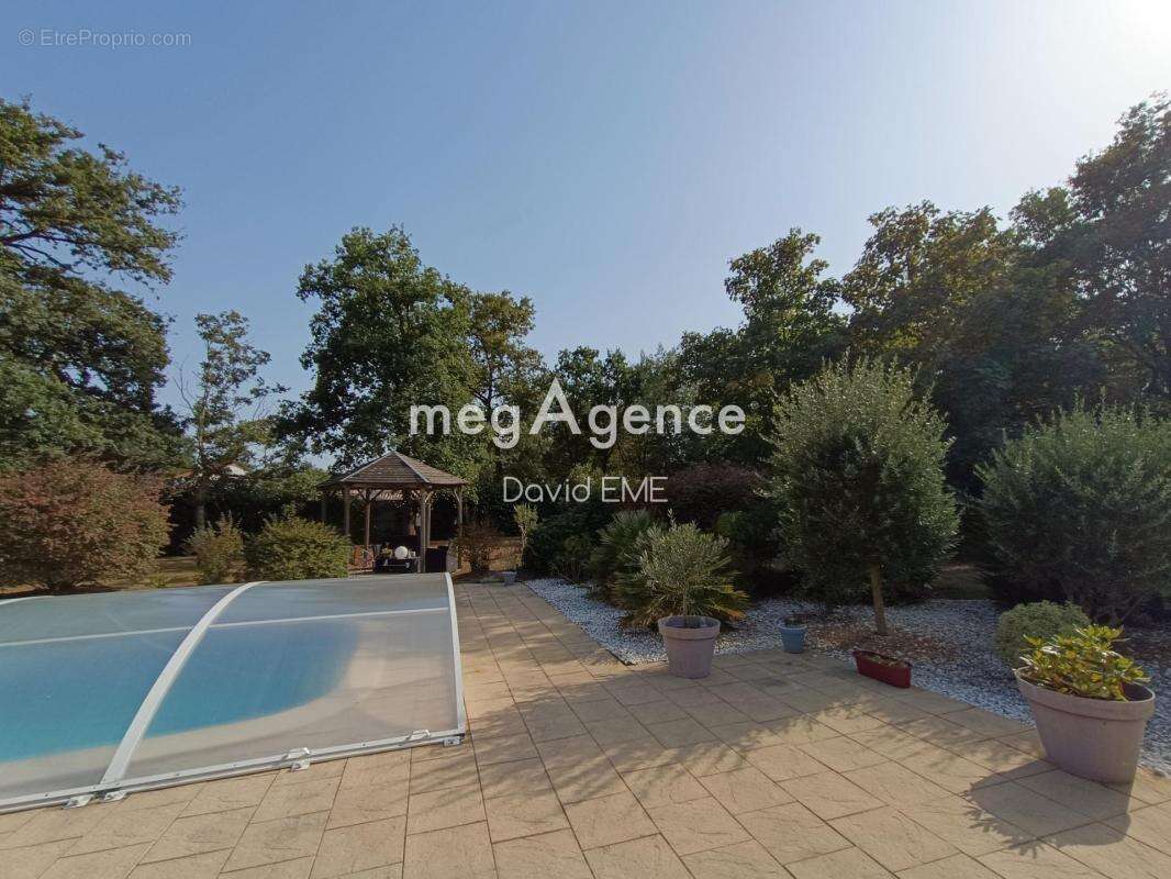 Maison à NOTRE-DAME-DE-RIEZ