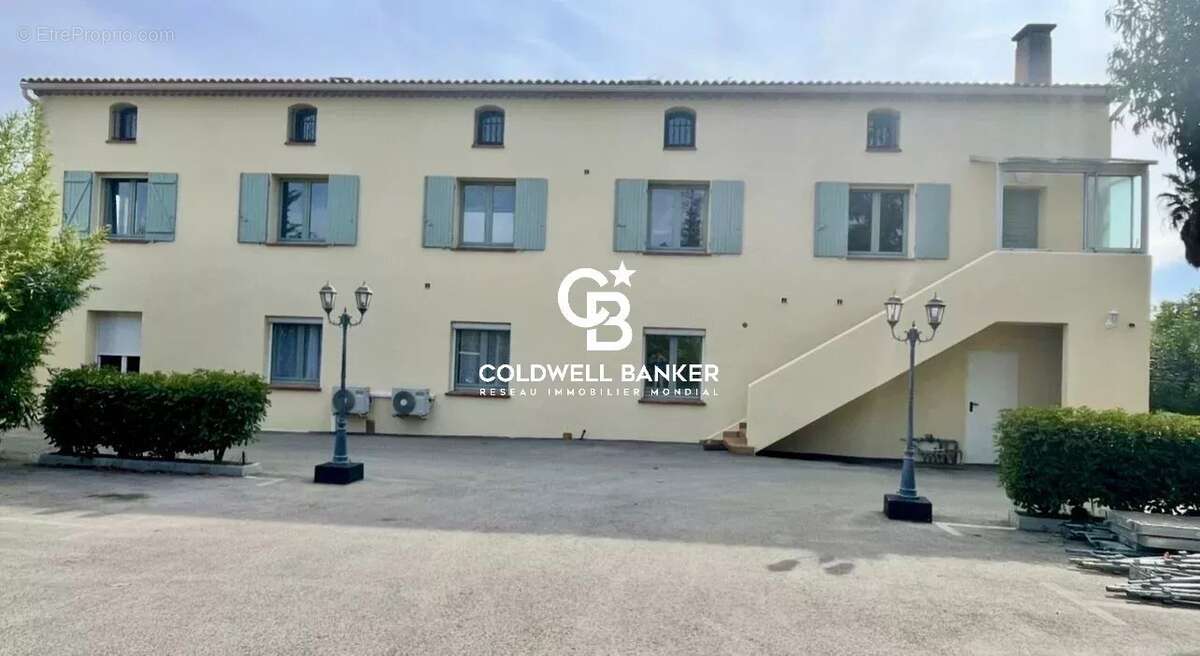 Appartement à LA CRAU