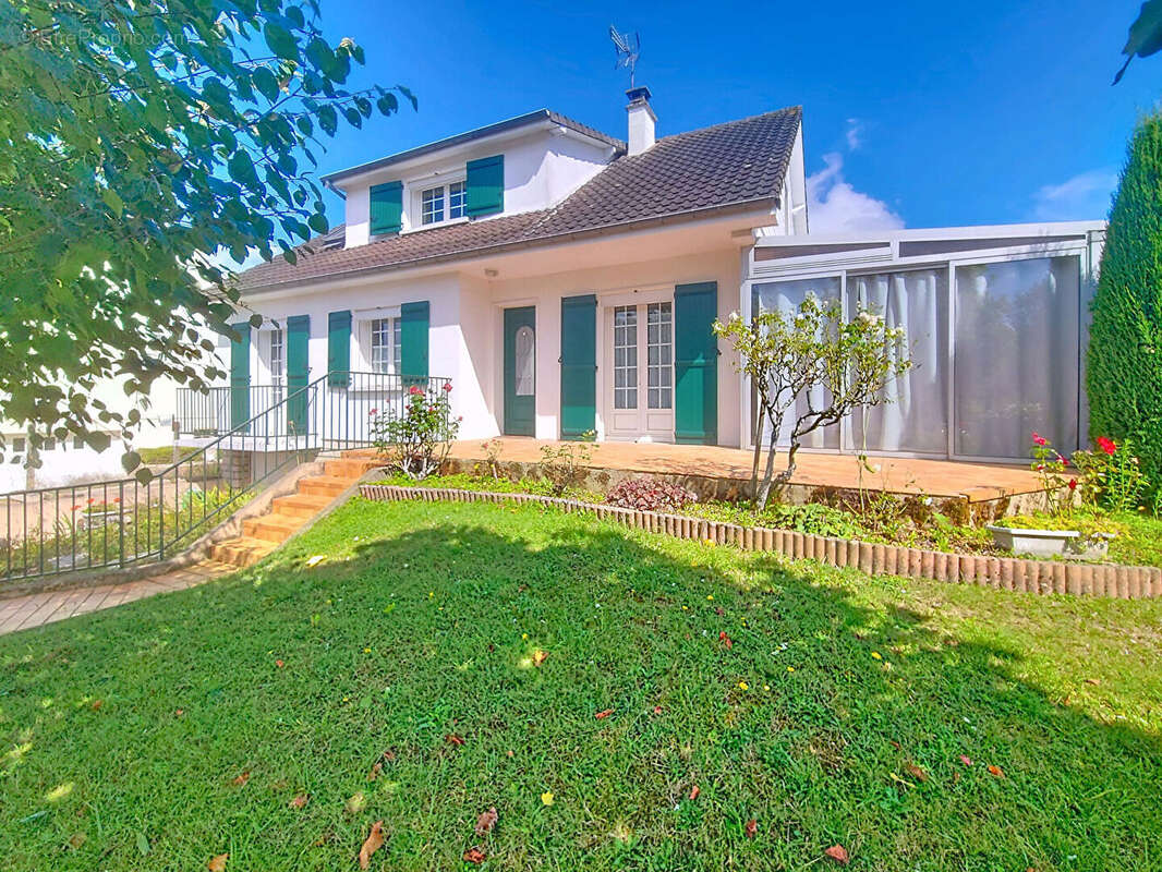 Maison à MORANCEZ