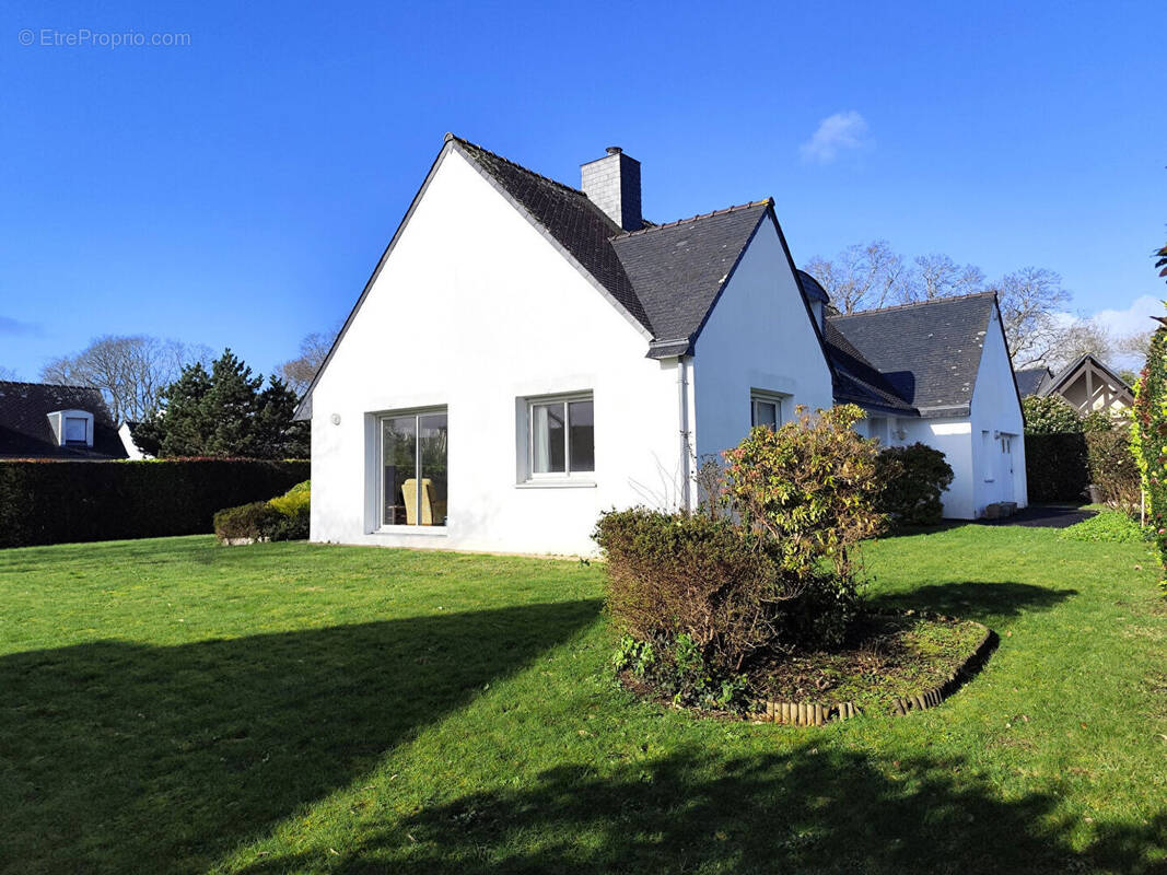 Maison à COMBRIT