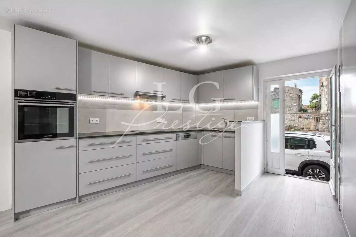 Appartement à CALLIAN