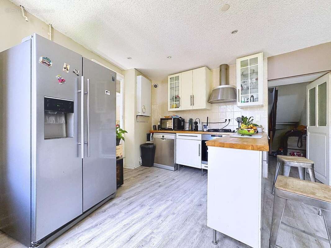 Maison 100 m² à Saint-Jean-De-Moirans  - photo 4