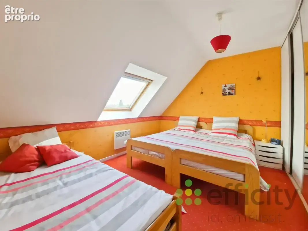 Maison 10 pièces 287 m² à vendre à Guecelard (72230) - photo 17