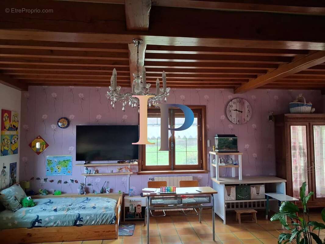 Maison à VOUGY