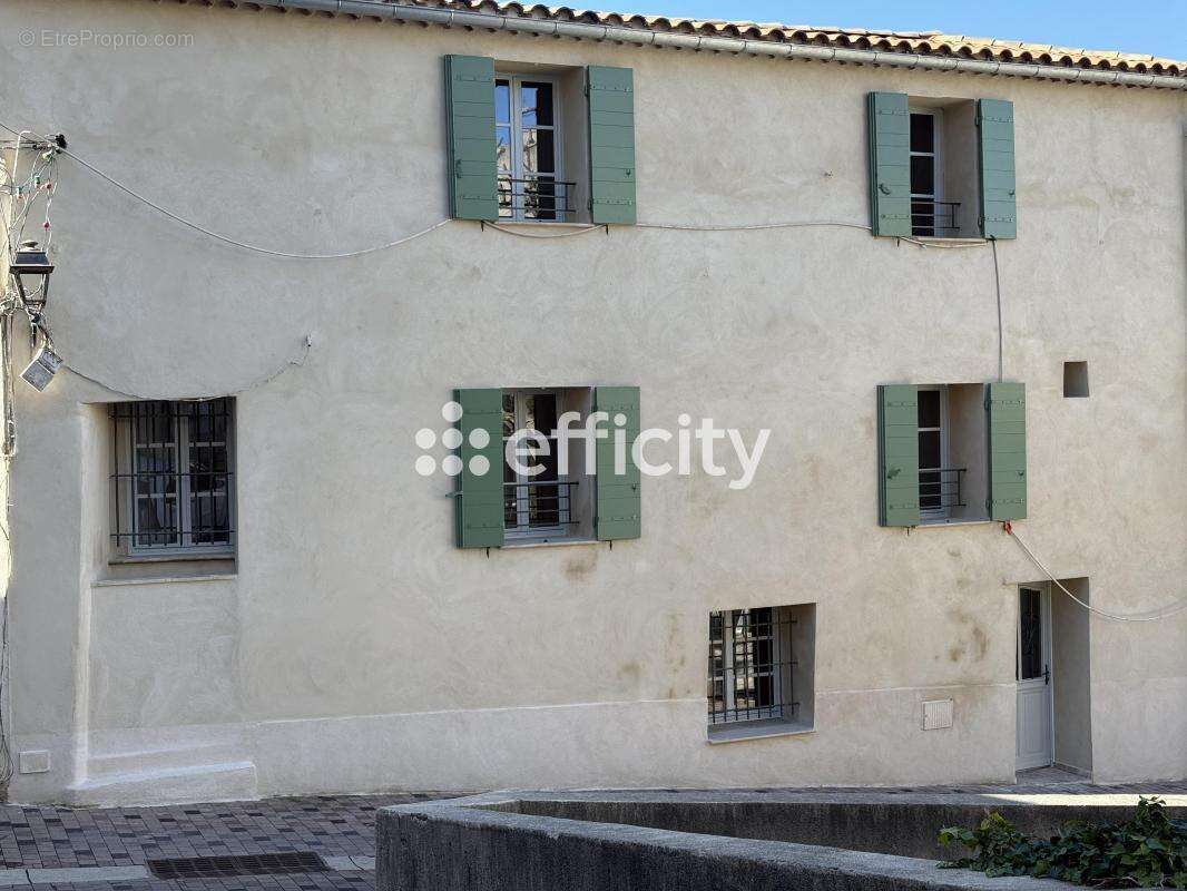 Maison à CHATEAURENARD
