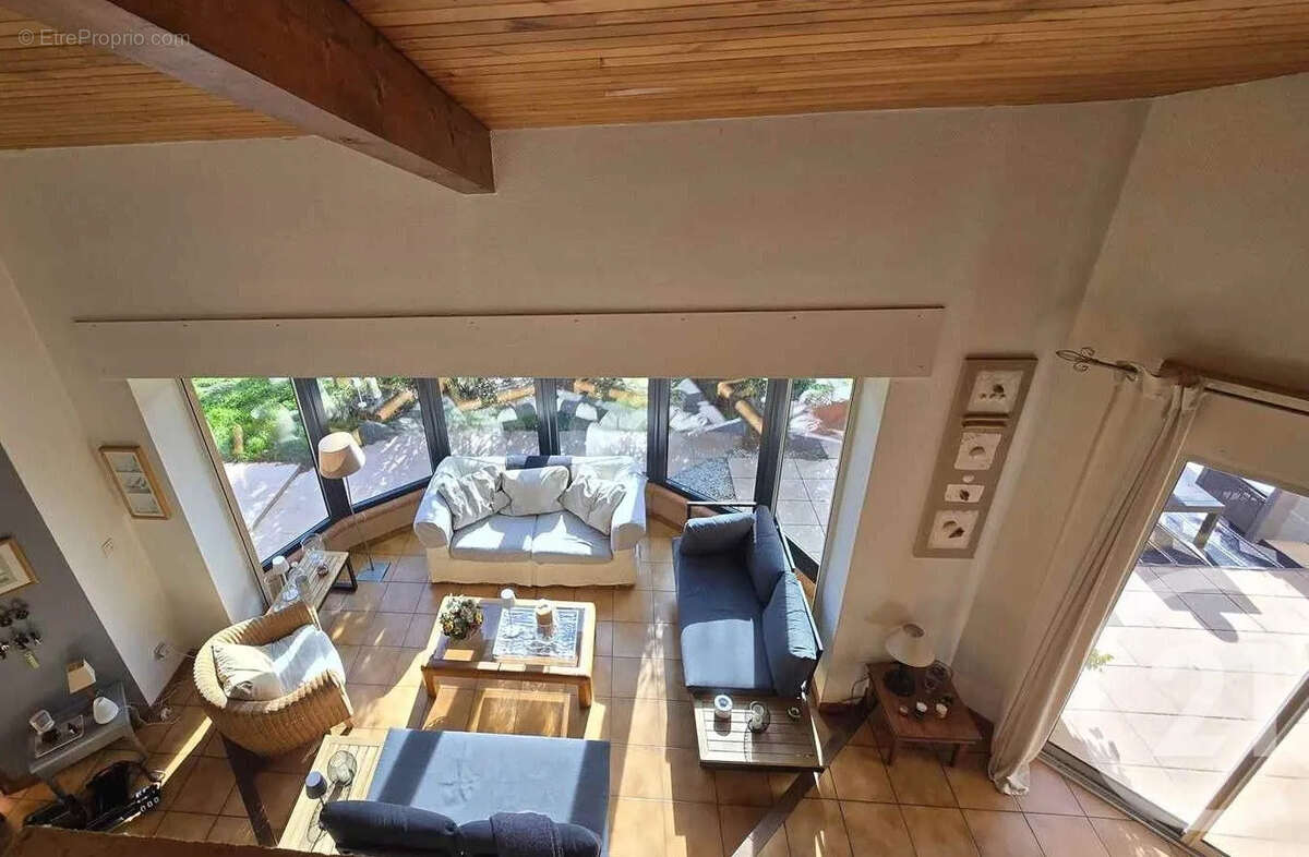 Maison à LAVERNOSE-LACASSE