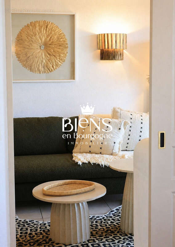 Appartement à LEVERNOIS