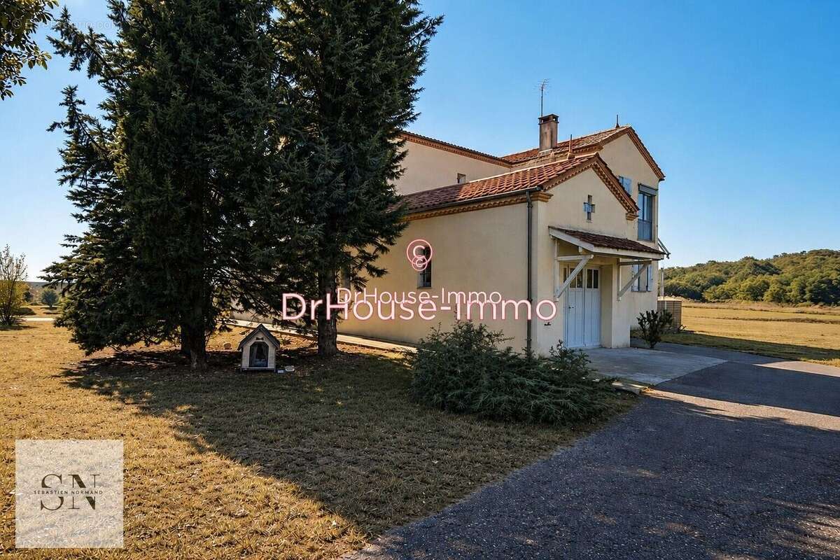 Maison 221 m² à La Sauvetat-Sur-Lede  - photo 2