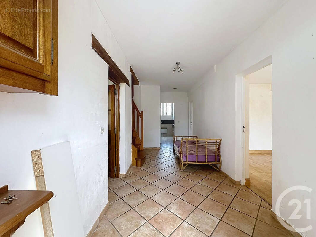 Maison 167 m² à Montigny-Les-Monts  - photo 6