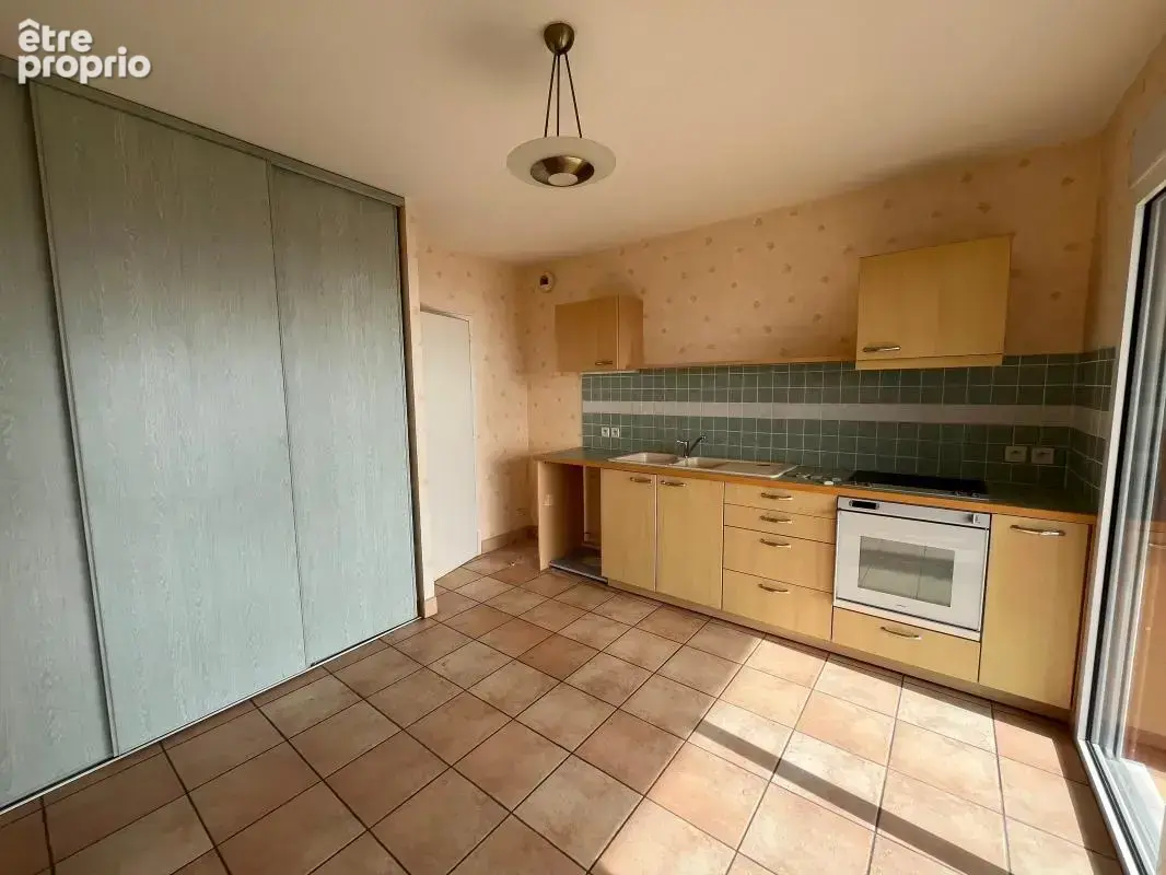 BREST : LA CORNICHE -Appartement T4 avec superbe vue mer - photo 3