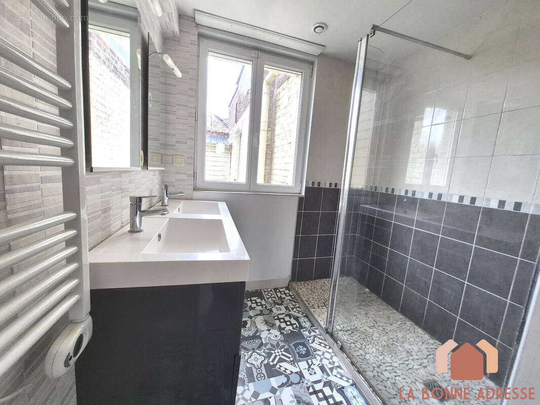 Maison 67 m² à Wattrelos  - photo 9