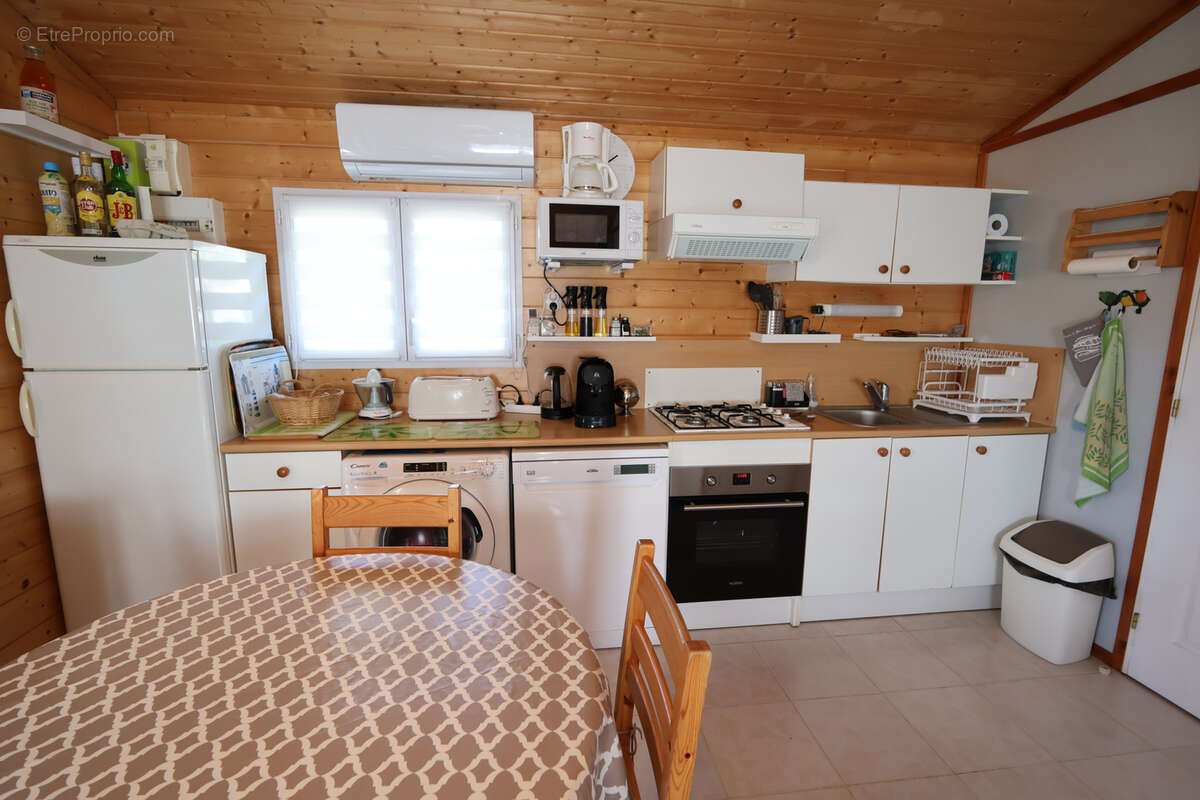 Chalet à vendre 3 pièces principales + dépendances annexes - le porge - photo 4
