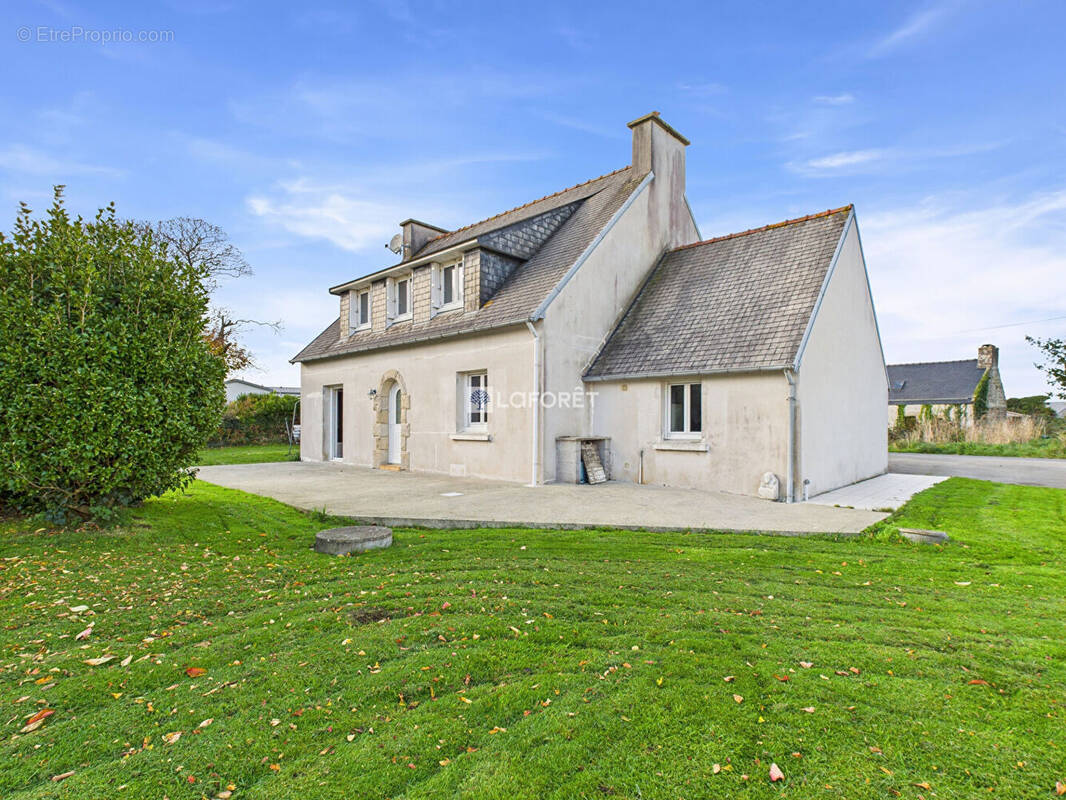 Maison à PLOZEVET